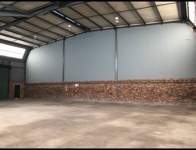757M² WAREHOUSE TO LET IN JET PARK